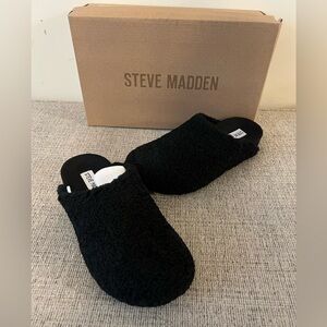 New in Box Steve Madden Vessel Sherpa Mules In Black Size 6M